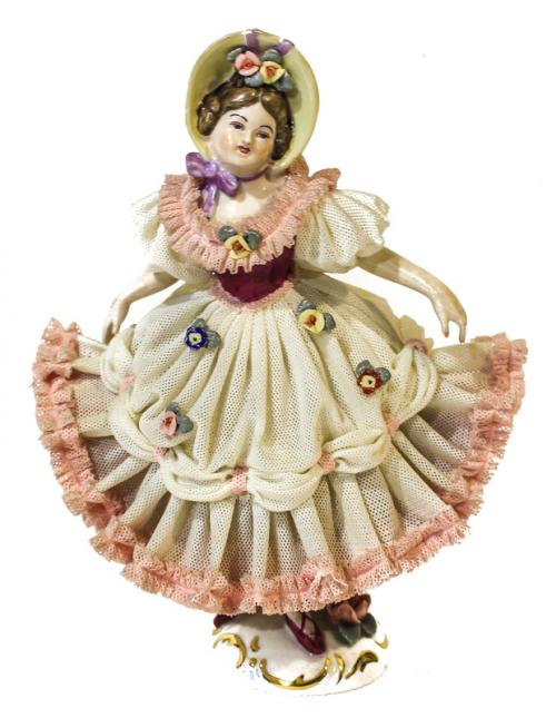 FIGURA EN PORCELANA DE DRESDEN