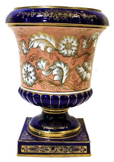 CRÁTERA EN PORCELANA