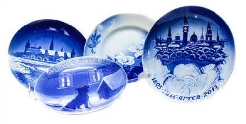 CUATRO PLATOS "ROYAL COPENHAGUEN"
