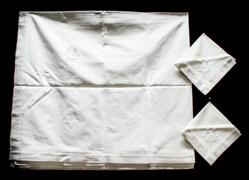 MANTEL EN ALGODÓN BLANCO