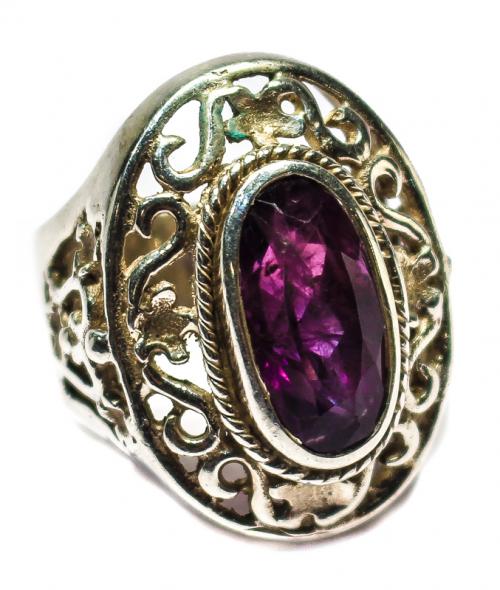 ANILLO DE PLATA CON AMATISTA