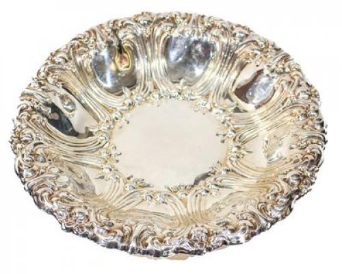 CENTRO DE MESA EN METAL PLATEADO