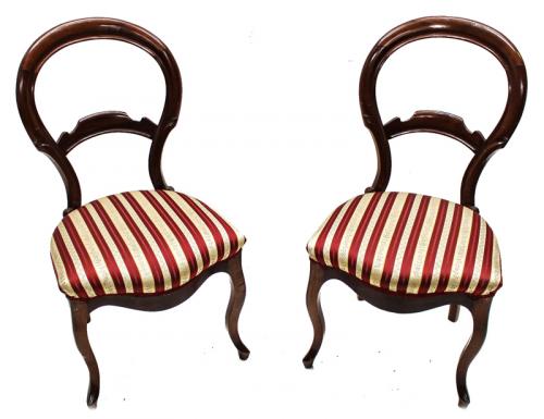 CUATRO SILLAS DE ESTILO ISABELINO