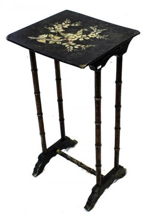MESA AUXILIAR DE PPS DEL S. XX