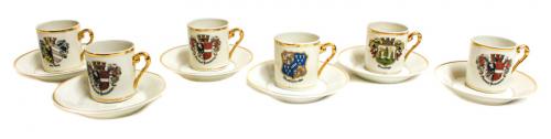 CONJUNTO DE SEIS TAZAS DE CAFÉ CON SU PLATO