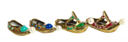 CUATRO ZAPATITOS DE TURQUIA EN BRONCE