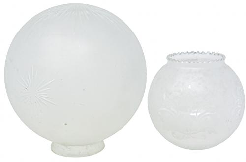 DOS GLOBOS DE CRISTAL TALLADO PARA LAMPARA
