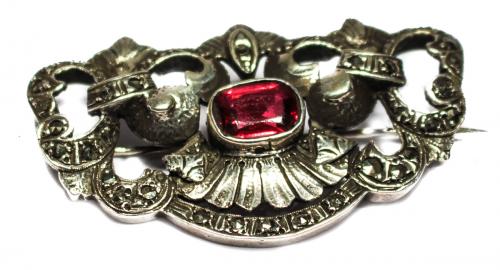 BROCHE EN PLATA