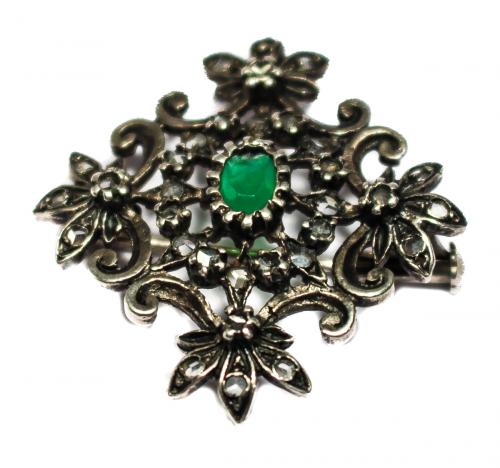 BROCHE CON CRISOPASA Y MARQUESITAS