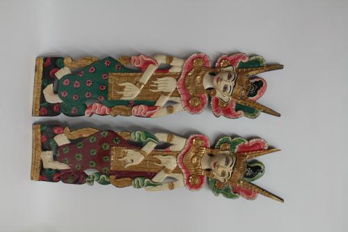 PAREJA DE TALLAS BALINESAS
