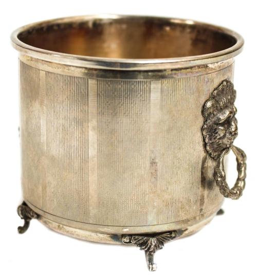 PEQUEÑO MACETERO EN PLATA
