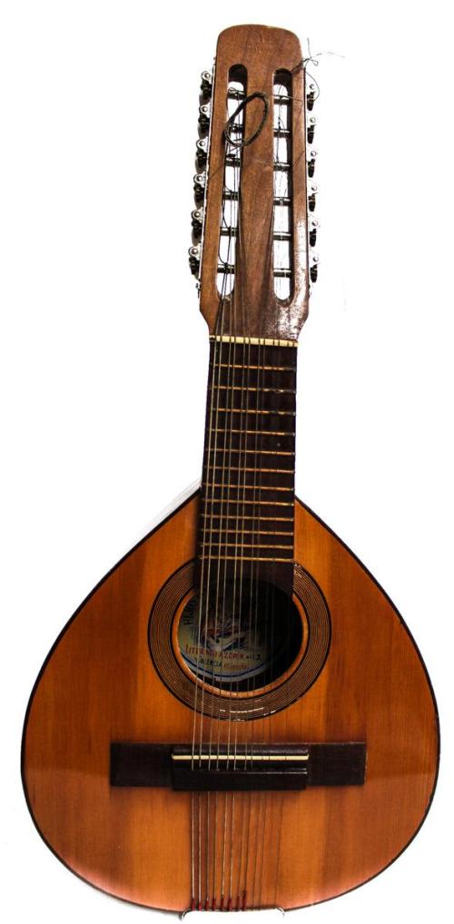 BANDURRIA MEDIADOS DEL SIGLO XX