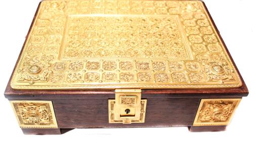 CAJA JOYERO DE FLES. S.XIX