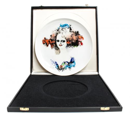 PLATO EN PORCELANA "CUIXART"