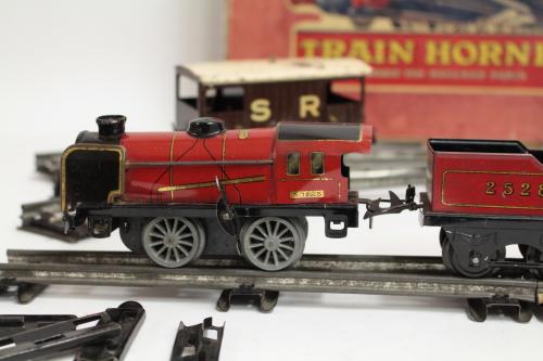 TREN DE JUGUETE