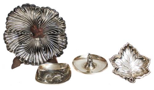 TRES CENTRITOS Y GUARDA ANILLOS EN PLATA DE MEDIADOS S.XX