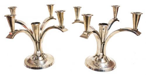 PAREJA DE CANDELABROS EN PLATA