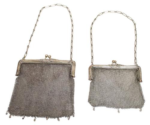 DOS BOLSOS DE MALLA EN PLATA
