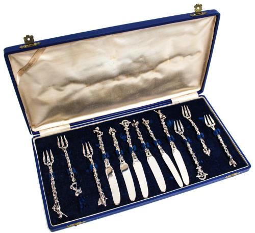 CONJUNTO SEIS CUCHILLOS Y SEIS TENEDORES  EN PLATA