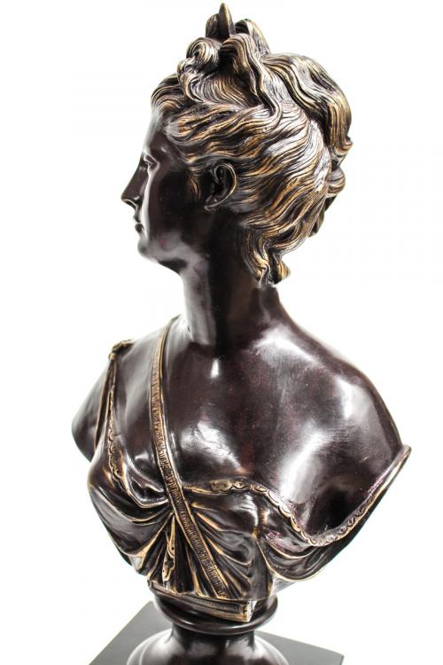 BUSTO EN BRONCE "MADAME POMPIDOU"