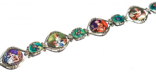 PULSERA CON RETRATOS ESMALTADOS