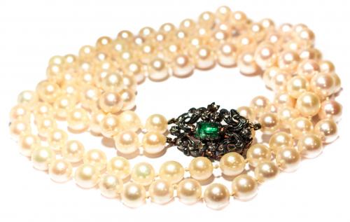 COLLAR DE PERLAS CON DOBLE VUELTA