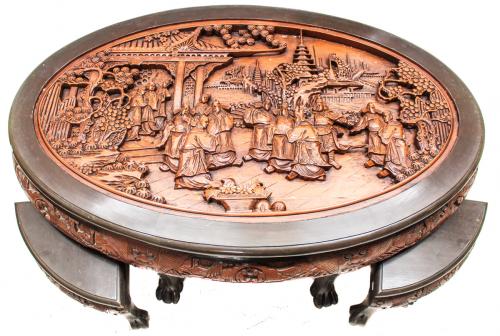 MESA BAJA CHINA CON SUS TABURETES