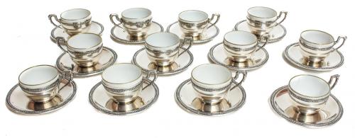 JUEGO DE TAZAS DE CAFÉ CON SU PLATO