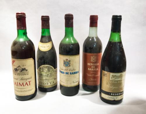 CINCO BOTELLAS DE VINO