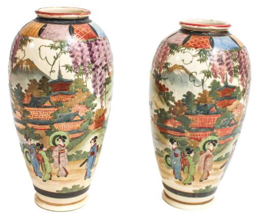 DOS JARRONES JAPONESES