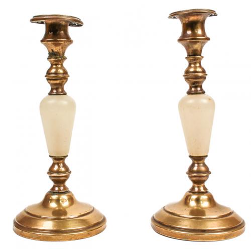 PAREJA DE CANDELEROS