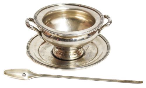 SALSERA Y CUCHARA  EN PLATA