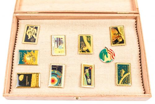 COLECCION DE 10 PINS