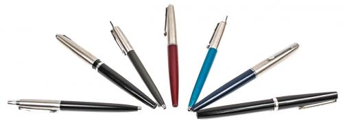 LOTE VARIADO DE PLUMAS Y BOLIGRAFOS