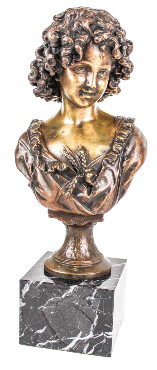 FIGURA EN BRONCE