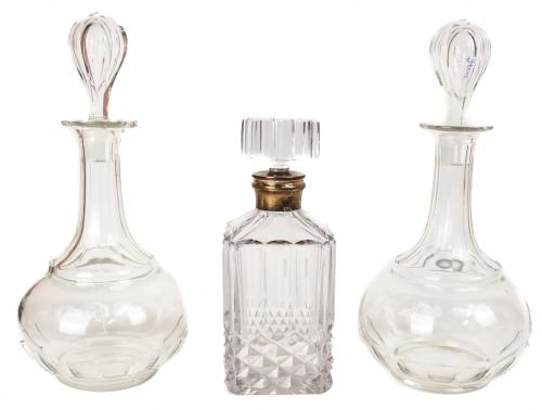 TRES BOTELLAS DE CRISTAL
