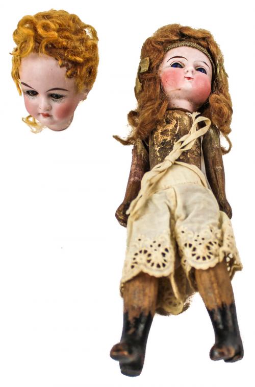 MUÑECA Y CABEZA DE MUÑECA PRINCIPIOS DEL SIGLO XX