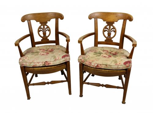 DOS SILLAS Y DOS SILLONES