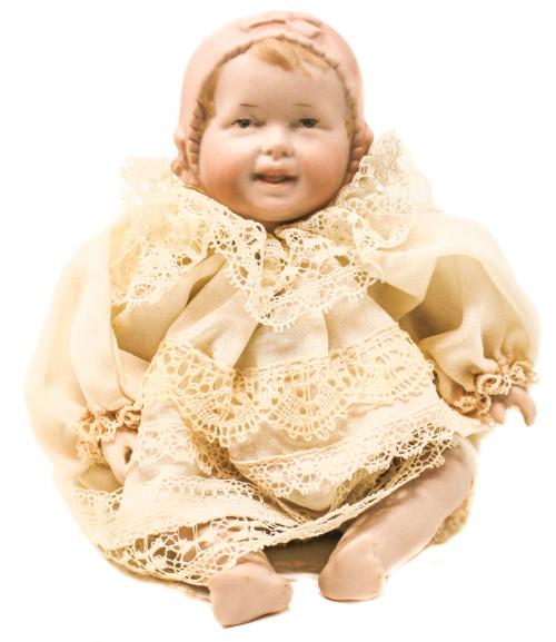 "NIÑO" FIGURA EN  PORCELANA