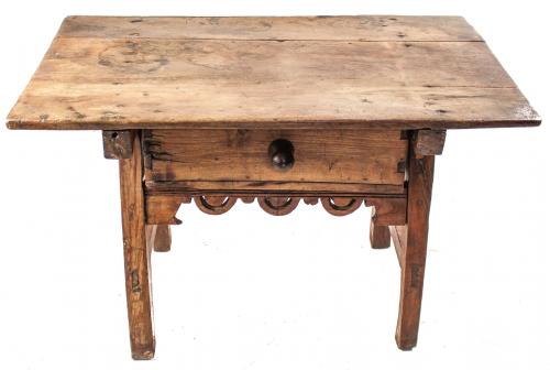 MESA BAJA TOCINERA DE PPS. S. XX
