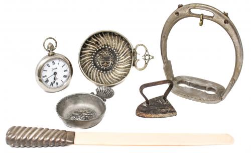 LOTE VARIADO EN METAL