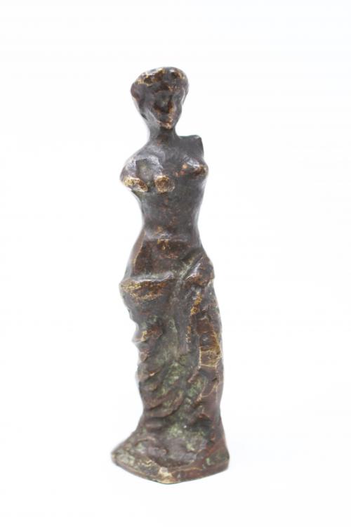 FIGURA EN BRONCE