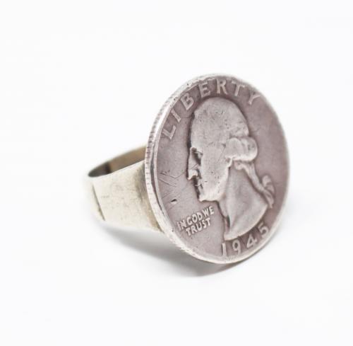 ANILLO CON MONEDA DE PLATA