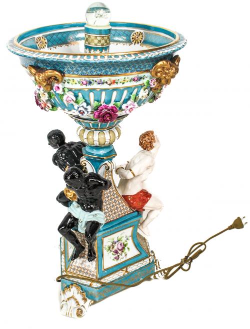 GRAN FUENTE EN PORCELANA