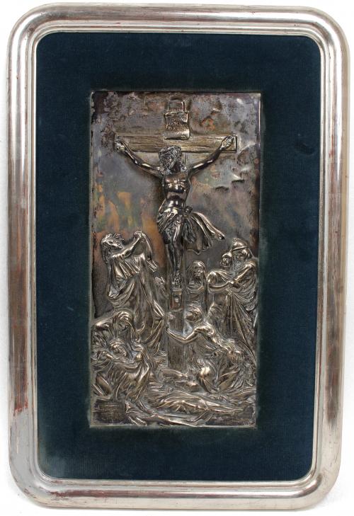 PLACA EN RELIEVE DE METAL PLATEADO