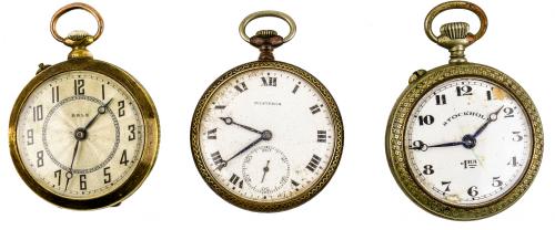 TRES RELOJES DE BOLSILLO DE PPS. DEL S.XX