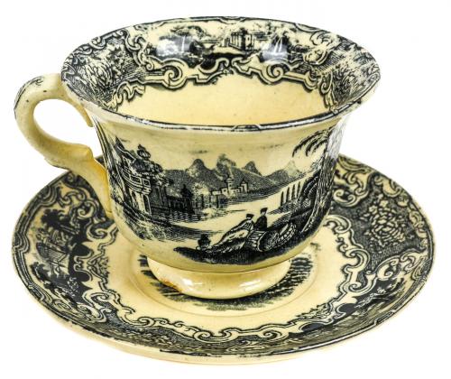 TAZA Y PLATO PICKMAN DE FLES. S. XIX
