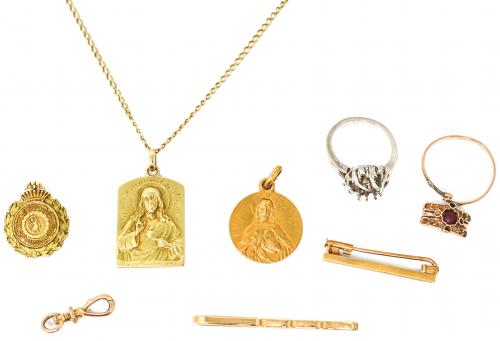 LOTE DE PIEZAS DE ORO