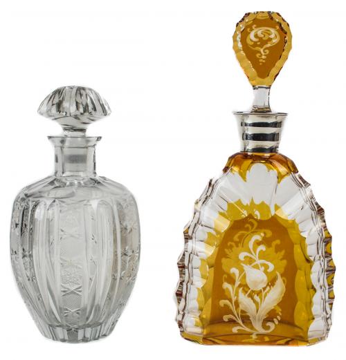 DOS BOTELLAS LICORERAS EN CRISTAL
