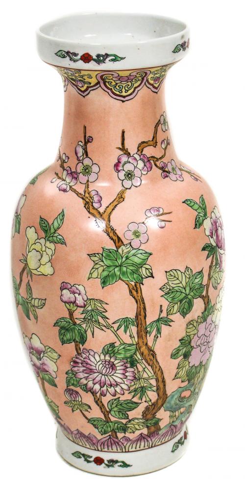 JARRON ORIENTAL EN PORCELANA
